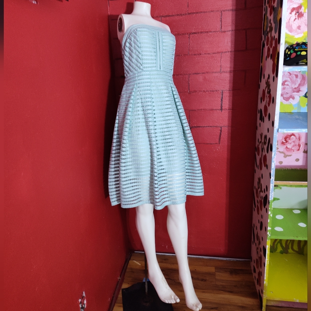 Strapless NY&co. Summer dress size 6 light green